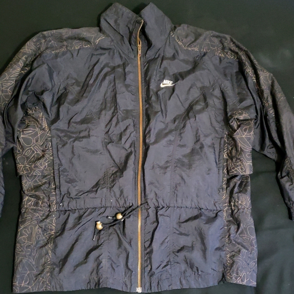Nike Women's Windbreaker size large